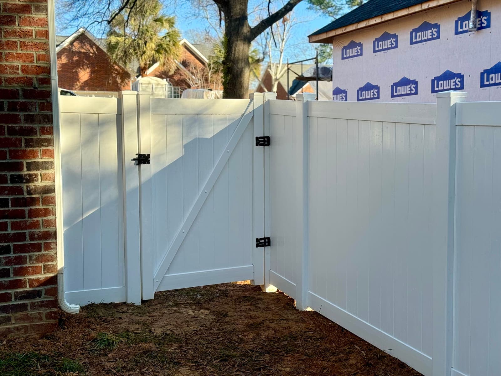 Family-owned contractor providing fence quotes in Rock Hill, SC.