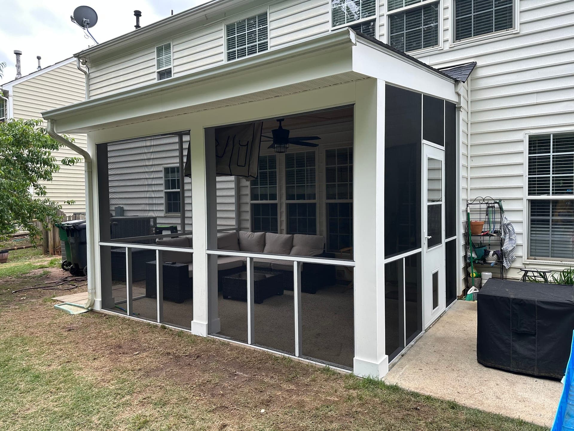 Screen room by Compass Contracting